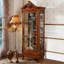 Vitrines en bois massif marron et verre
