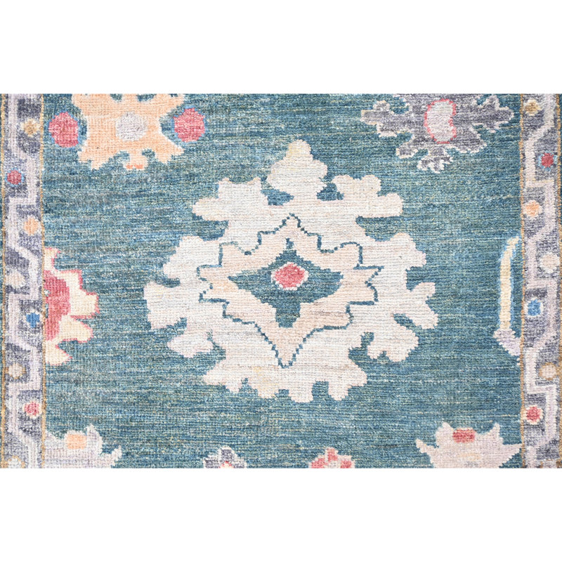 Geometric Area Rug in Blue/Beige