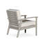 Chaise en eucalyptus gris argenté avec coussins foncés, assise profonde pour l'extérieur et confort de conception