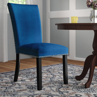 Chaise rembourrée en velours Biggs