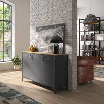 Chicasaw 135.9 Cm Wide Sideboard