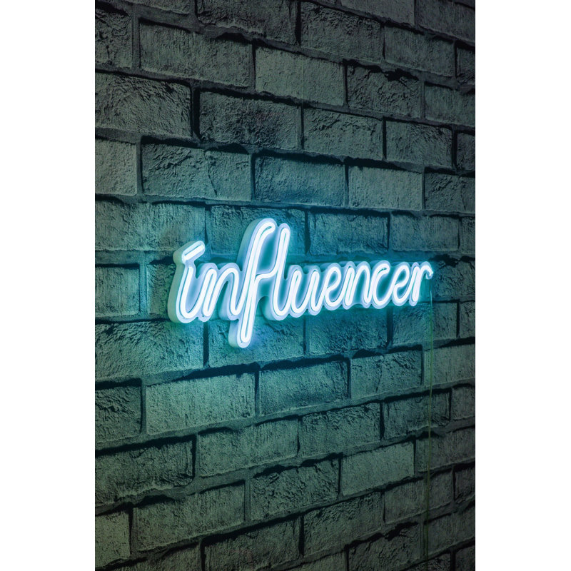 Ruban lumineux flexible à DEL néon bleu, 16,5 pi | IP67 étanche, 12 V DC, 15,12 W | Gabarit en mousse de PVC, système de suspension murale intégré | Parfait pour la décoration intérieure, les fêtes et les événements | Installation facile, conception écoénergétique