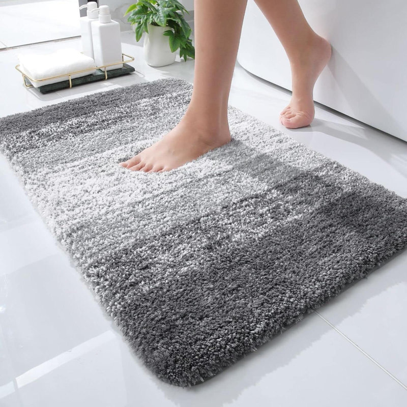 Wynnewood Microfiber / Microsuede Non-Slip Bath Rug, Gray