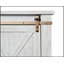 Console de télévision rustique au fini blanc antique antique avec portes coulissantes, décorations en métal et plusieurs tablettes de rangement ouvertes pour une conception campagnarde-150562133