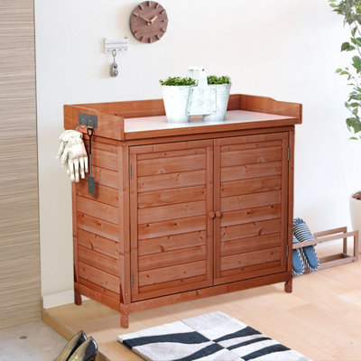 Sawaira Potting Bench
