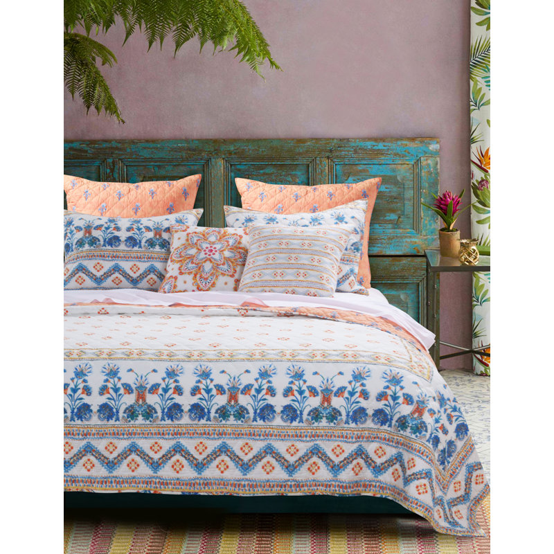 Aleena Eclectic Floral Quilt Set, Full/Queen Quilt + 2 Shams