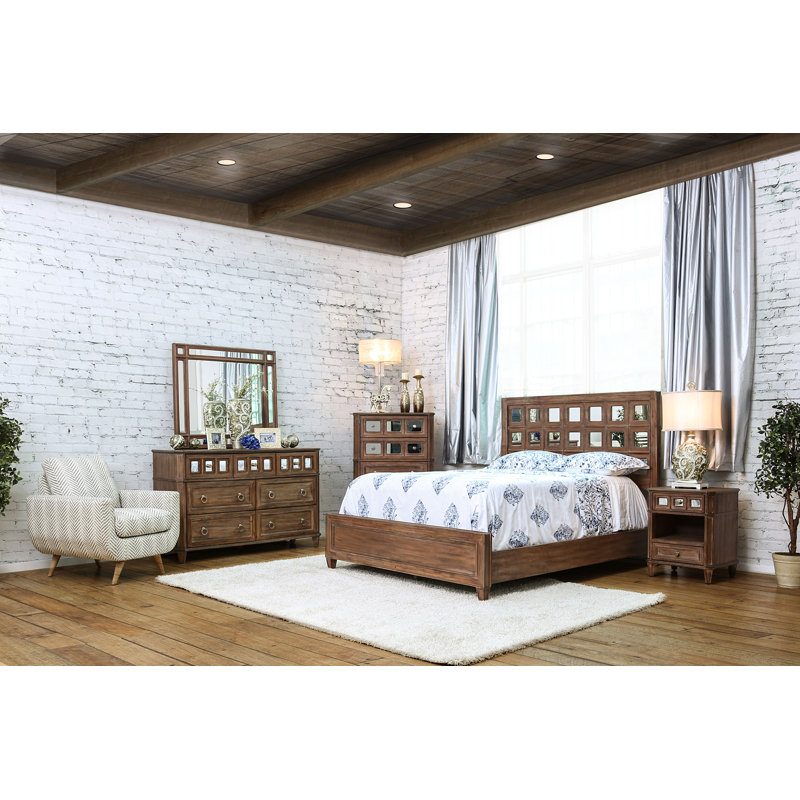 Roscommon Piece Bedroom Set