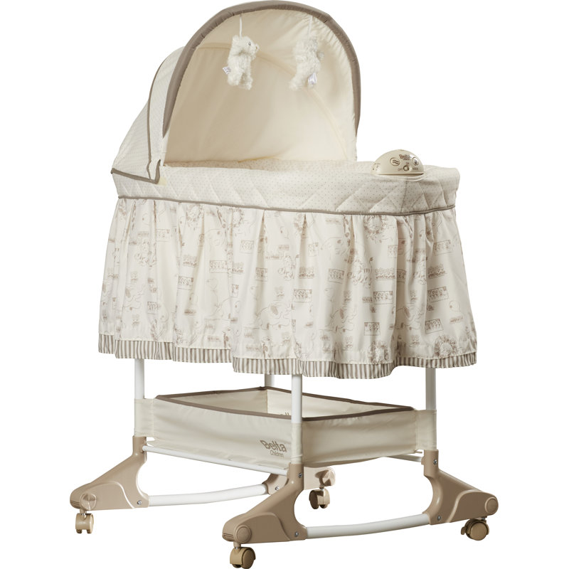 Rocking Bassinet with Bedding
