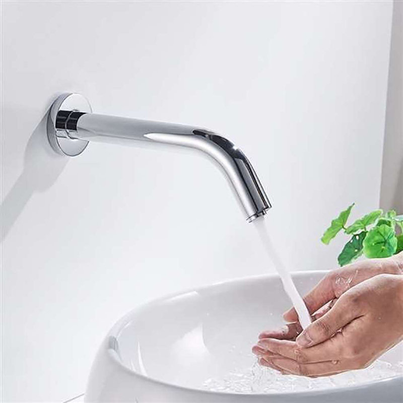 Robinet mural commercial sans contact pour les toilettes publiques à circulation élevée et une utilisation hygiénique