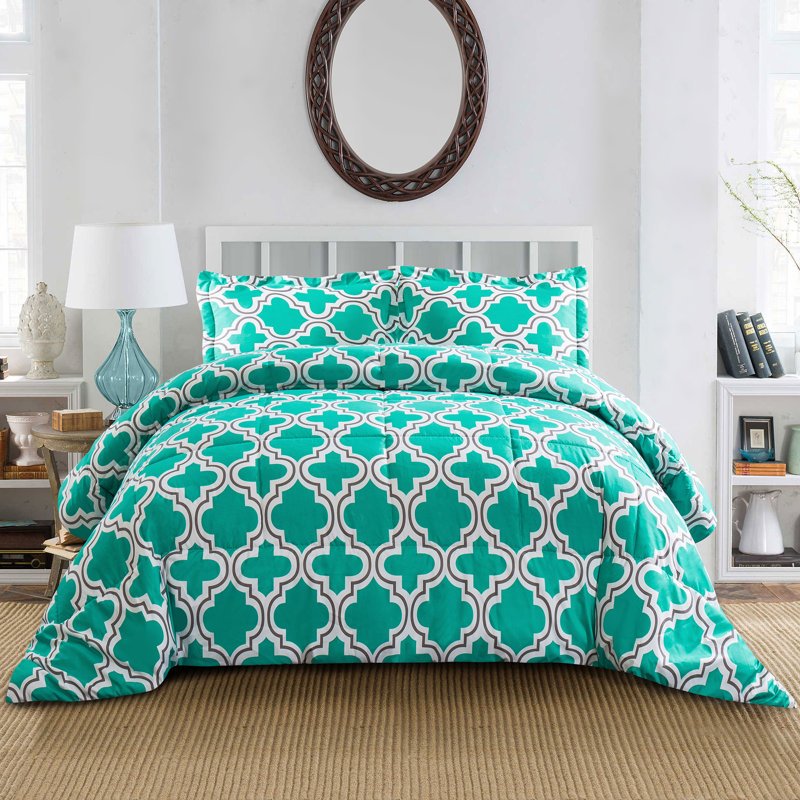 Superior Trellis Hypoallergenic Down Alternative Comforter Set, Teal, King/California King 3pc Set