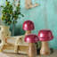 Champignons rouges métalliques