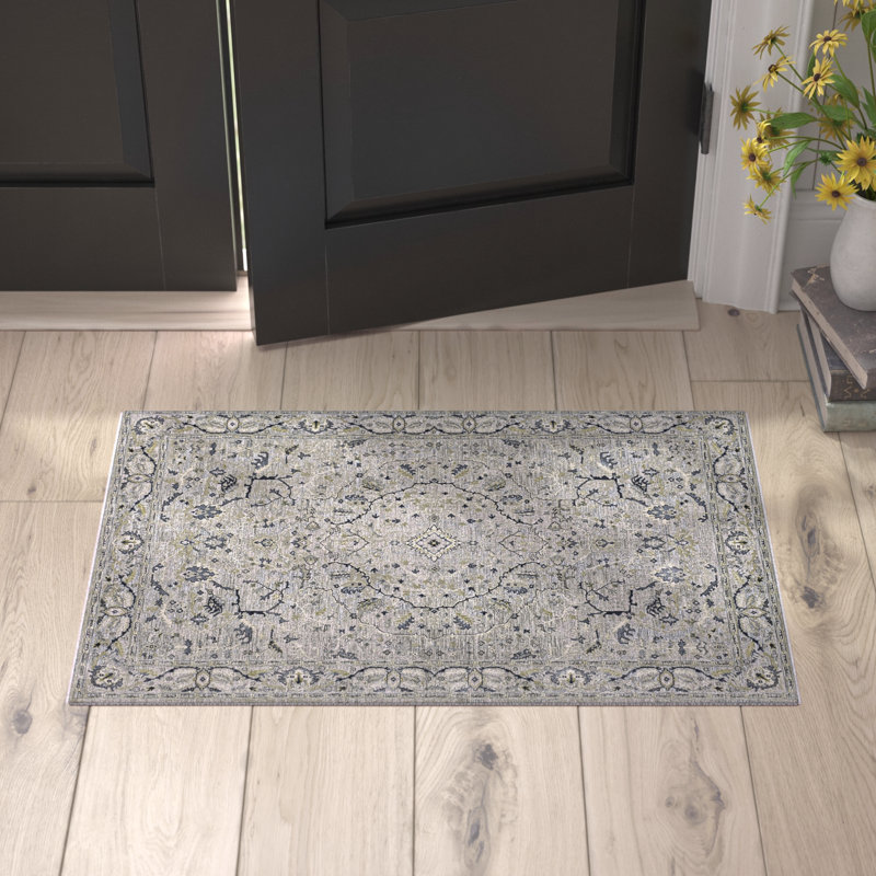 Haddad Oriental Indoor Rug, Rectangle 2' x 3'