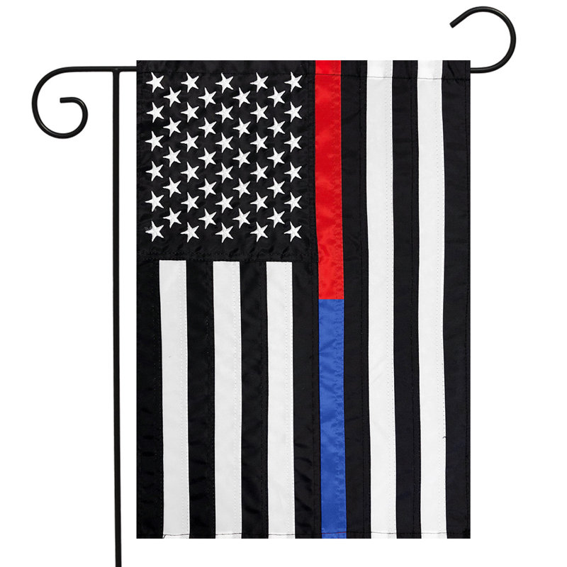 Drapeau de jardin brodé à fines lignes bleues et rouges