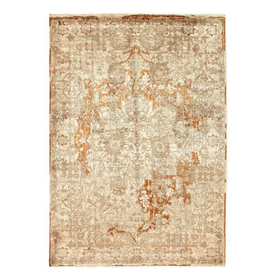 Floral Area Rug in Gray