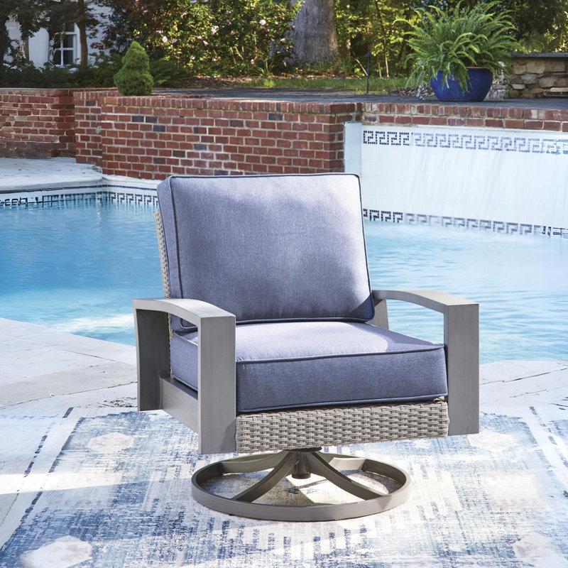 Chaise longue pivotante avec coussin Cogswell