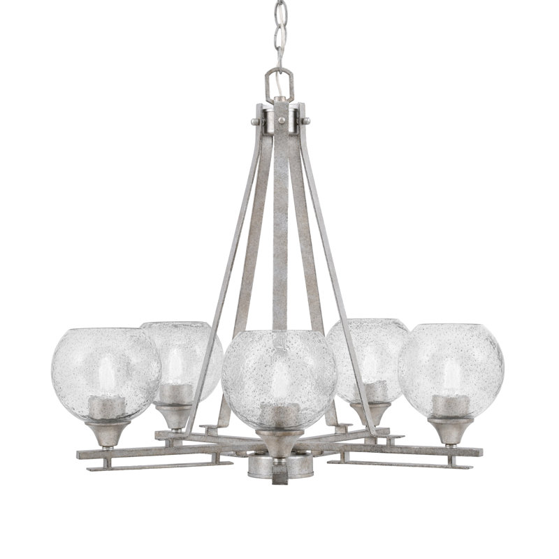 Lustre 5 lumières Uptowne illustré en finition argent vieilli avec verre fumé de 5,75 po