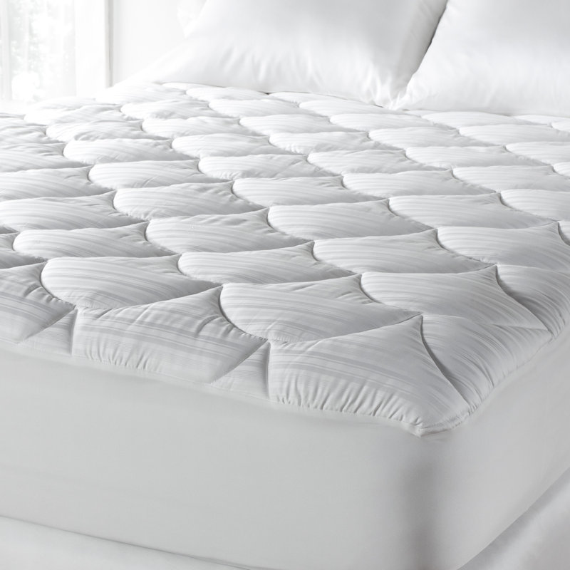 PrimaLoft 400-Thread-Count Queen Down Alternative Mattress Pad