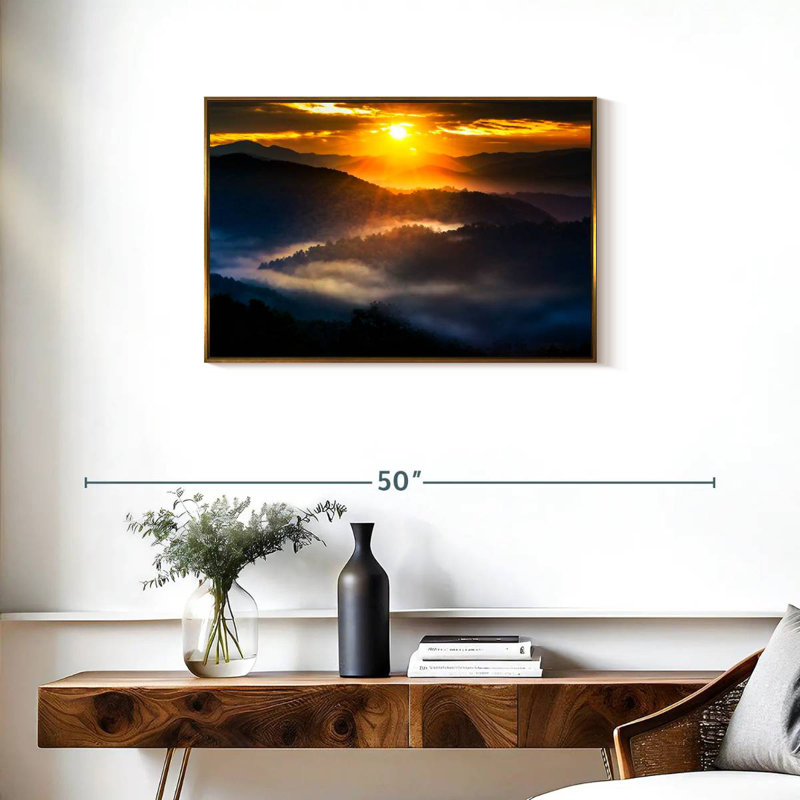 Lever de soleil sur les montagnes enfumées, Cadre flottant doré, 46 po x 31 po