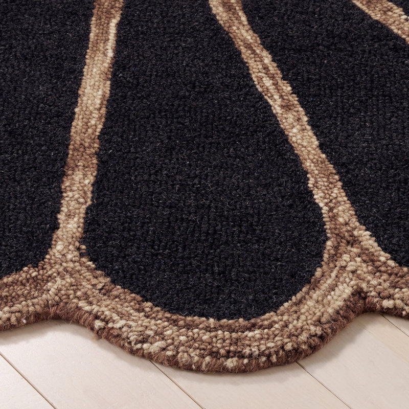 Novelty 351 Hand Tufted Wool/Cotton Floral Indoor Use Only Rug in Black/Brown, Round 3'