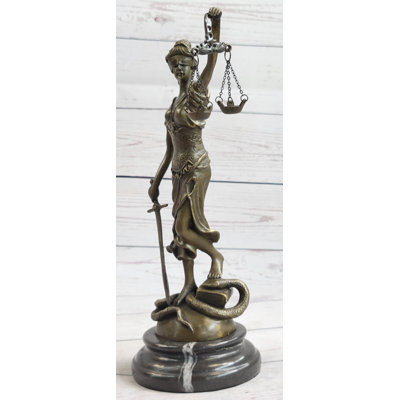 Statue d'avocat à l'aveugle Rihamna Mayer