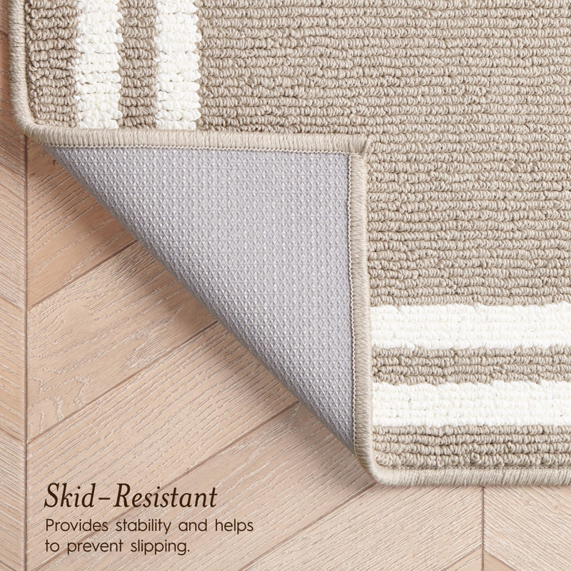 Debbie Machine Woven Synthetic Area Rug in Brown/White, Runner 2'2" x 8'