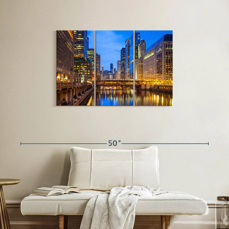 Sireci Bustling Downtown Chicago, 24" H x 38" W