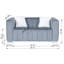 Un canapé-lit moderne sur un canapé Chesterfield traditionnel