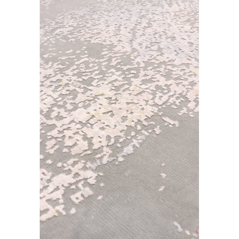Hand Knotted Wool Abstract Area Rug in Ivory