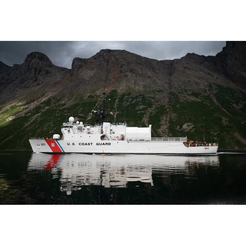 Modèle de navire USCG Bear, H 10 po x l 30 po x P 5 po