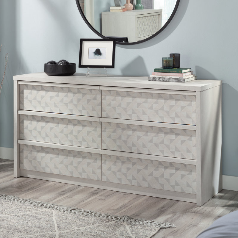 Holtzlander 60.71'' W 6 - Drawer Dresser