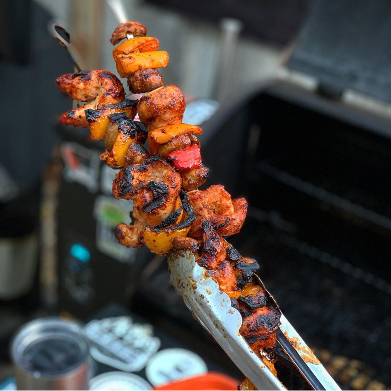 Porte-gril en acier inoxydable avec brochettes