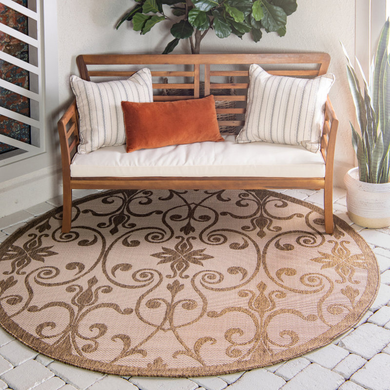 Gerald Geometric Indoor / Outdoor Rug, Round 6'1"