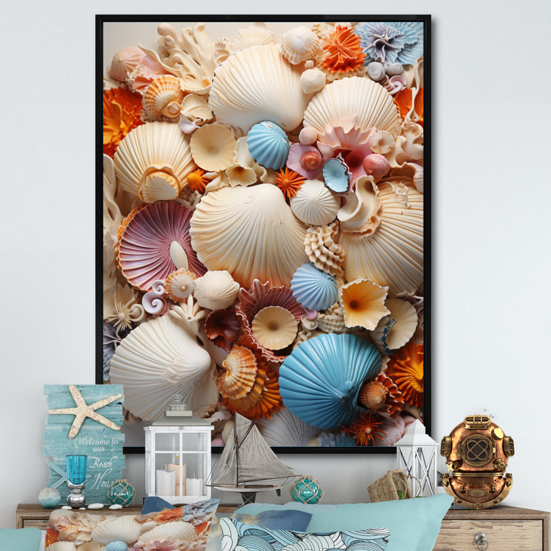 «Beach Photo Seashell Collage I», impressions sur toile d'animaux côtiers, H 44 po x l 34 po x P 1,5 po, Cadre flottant noir