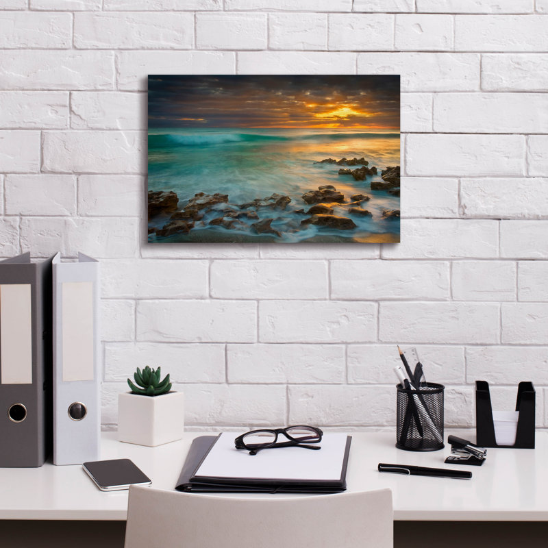 «Timeless» par Patrick Zephyr, art mural sur toile, H 12 po x l 18 po x P 0,75 po