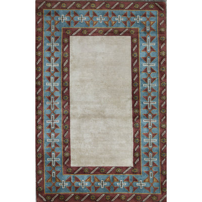 Hand-Knotted High-Quality Beige Area Rug