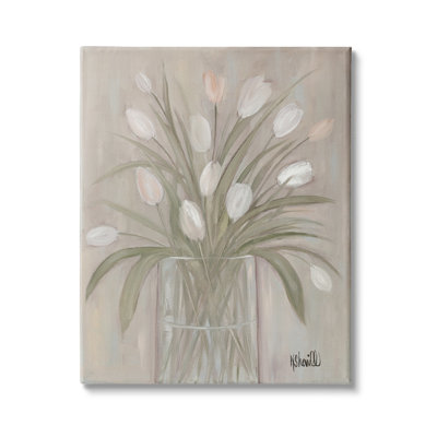 Nature morte en pot de fleurs blanches avec tulipe blanche par Kate Sherrill