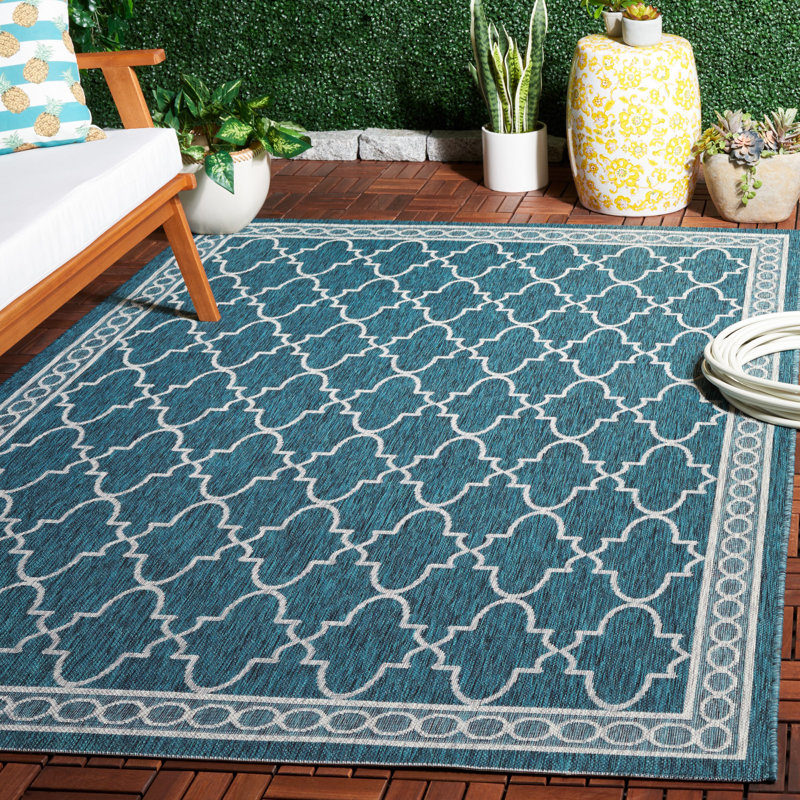 Tapis d'intérieur / extérieur à motif géométrique Courtyard Performance, Rectangle 5 pi 3 po x 7 pi 7 po