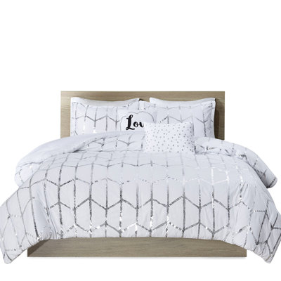 Contemporary Style Comforter - Metallic Silver Geometric On White, , 2 Shams, Decorative Pillows, Easy Care Printed Pillow And Comfort