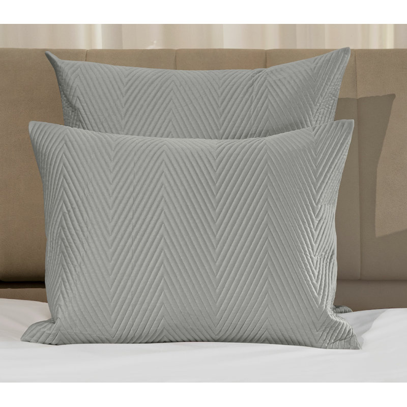 Letizia Sham, Standard, Silver Moon