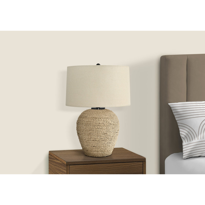 Lighting, h 25 po, lampe de table, rotin, abat-jour beige, transitionnel