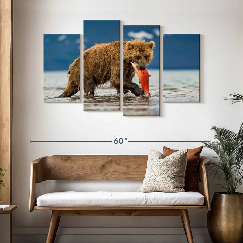 Grizzly de Brampt mangeant du saumon