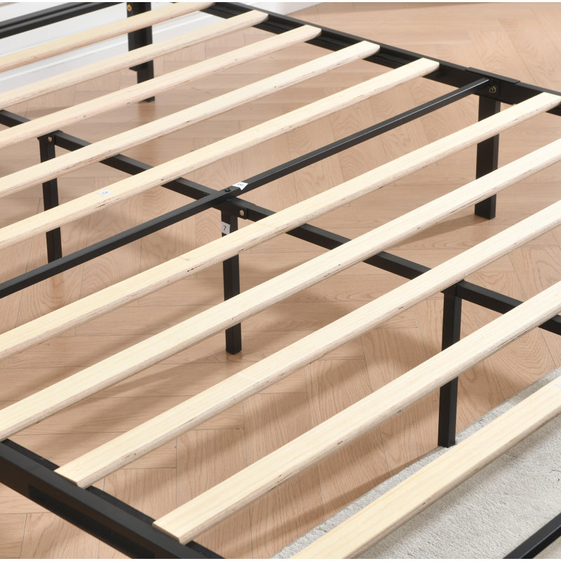 Lit plateforme avec rangement à 4 tiroirs Schernik, Beige, Grand lit