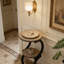 Table d'appoint à 3 niveaux avec design en forme de S, table de bout de style industriel pour le salon, la chambre à coucher et les petits espaces, table d'appoint compacte avec plateau en bois et structure en métal
