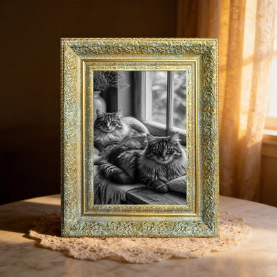 Polished Picture Frame with Gallery Wall Styling