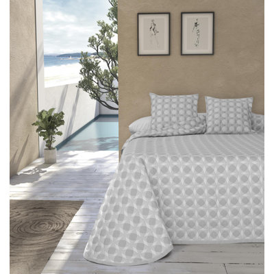 Daiyaan Geometric Shapes Bedspread