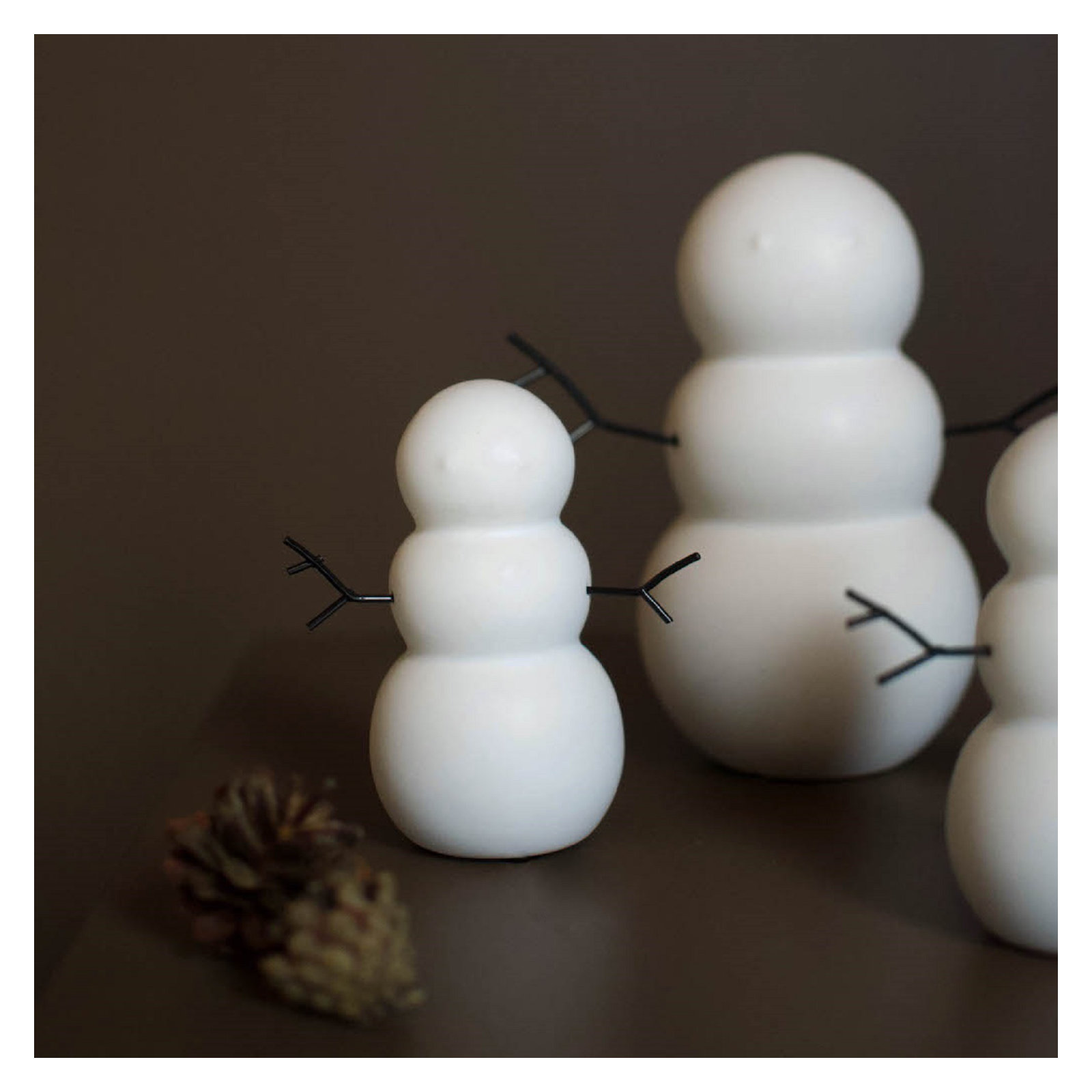 Ceramic SNOWMAN White, 6.5'' H x 5.91'' W x 5.91'' D
