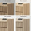 Table de chevet cannelée moderne à 3 tiroirs avec station de charge, table de chevet en bois avec port USB, petite table de bout avec rangement pour le salon-561835346