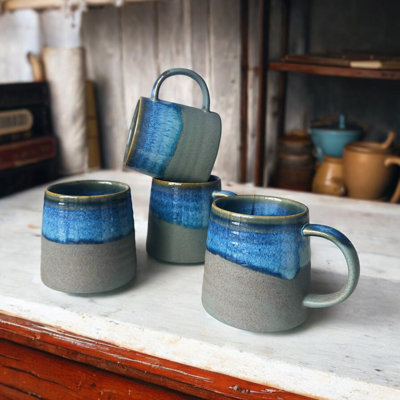 Stoneware Coffee Mug With Blue Reactive Glaze Gijsbert Gift Set of 4