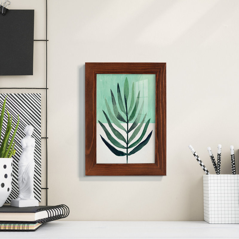 Verging Palm III, encadré sur papier, L 6 po x H 8 po x P 1 po, Cadre châtaignier