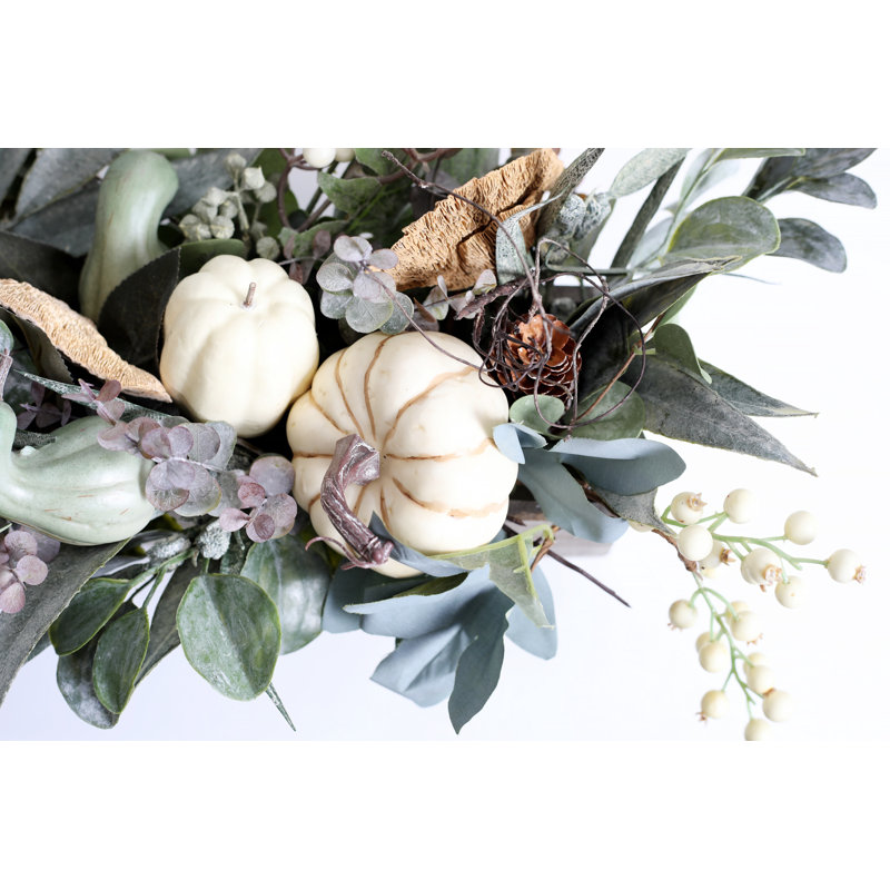 Arrangement floral dans un pot de fleurs